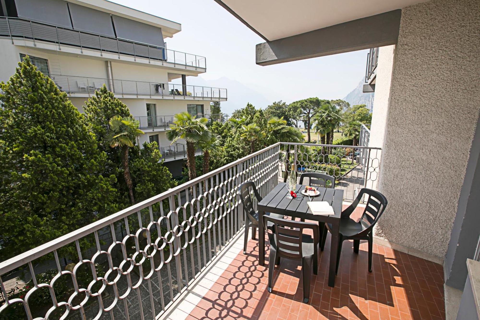Riva Lago E Spiaggia Apartment 2 - Happy Rentals Riva del Garda Exterior foto